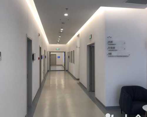 首先，南京代怀孕服务是指在南京地区，由专业生殖医疗机构的代怀孕服务。在