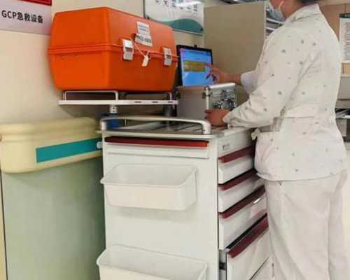 青岛供卵费用多少钱，青岛三代试管婴儿费用大约多少钱？