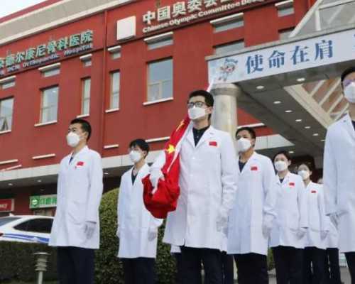 母乳喂养的重要性:宝宝几个月大才能吃辅食?