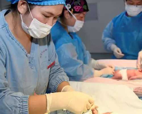 孩子不小心烧到了皮肤