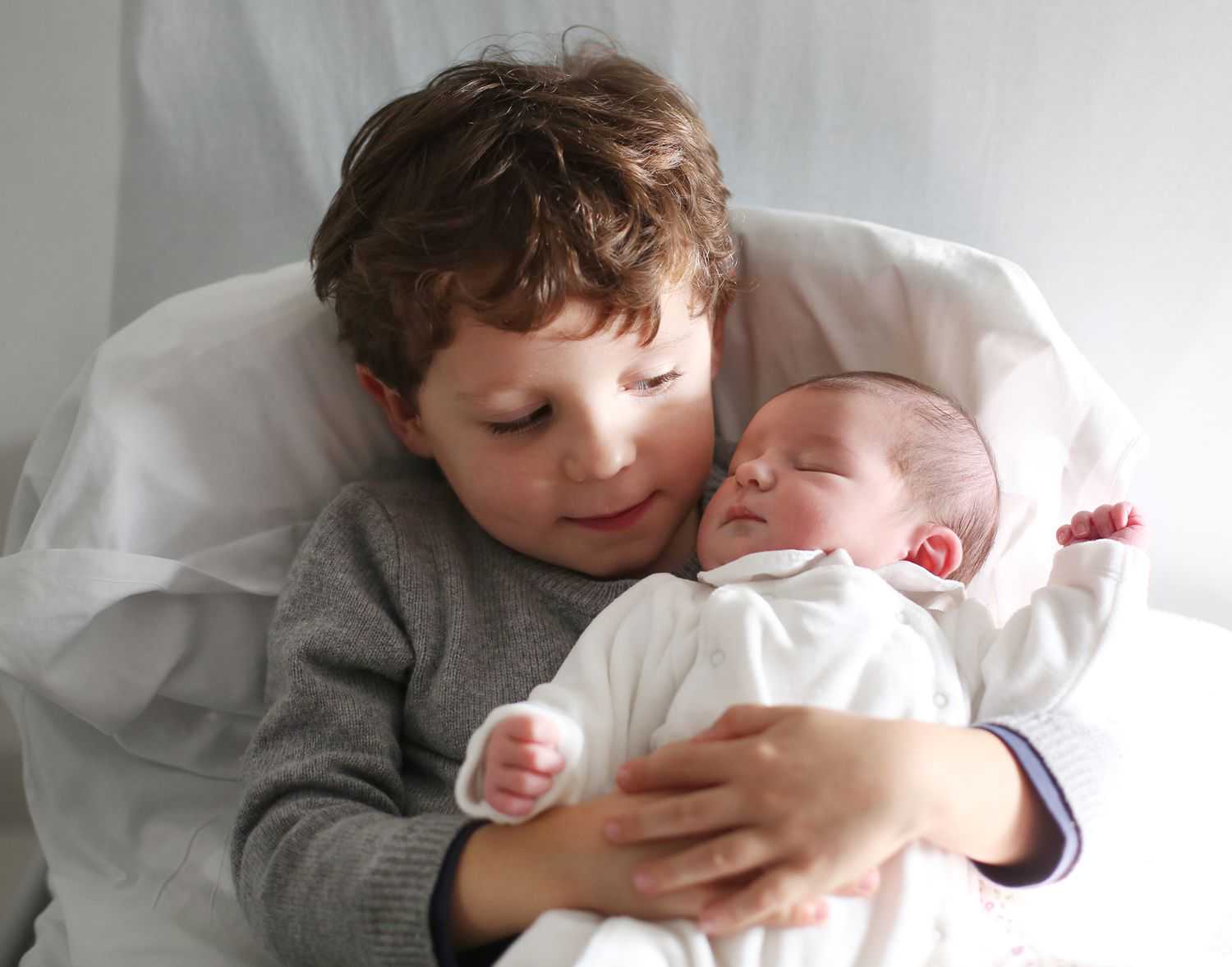 太疯狂了|中国第一位试管婴儿是谁_中国第一位试管婴儿已经31岁了