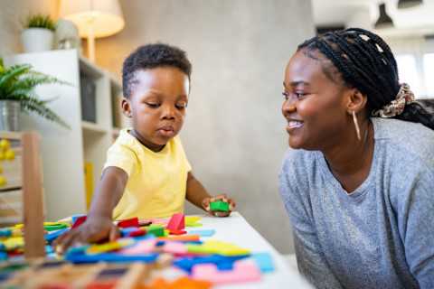 多久能试着胎动_一般怀孕多久才会胎动