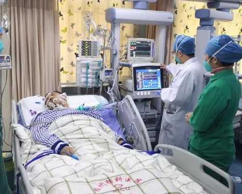 胎儿脑积水怎么治疗？